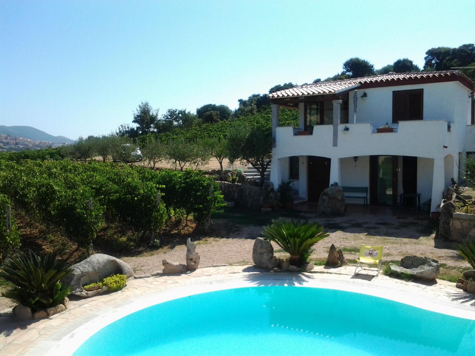 Agriturismo B&B Domo De Resteblas Berchidda Exterior photo
