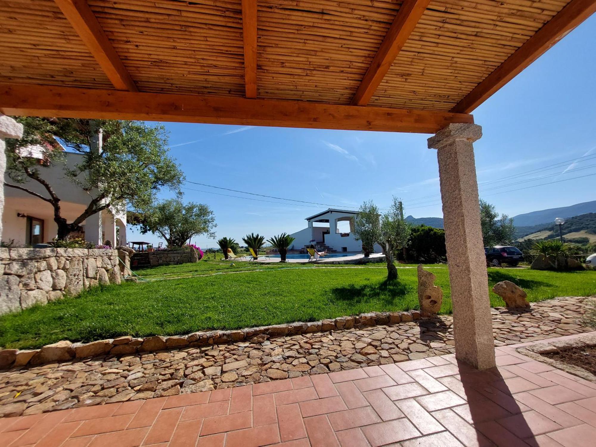 Agriturismo B&B Domo De Resteblas Berchidda Exterior photo
